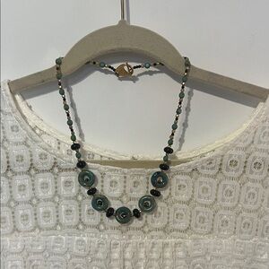 Elegant Beaded Necklace in Green, Black and Gold